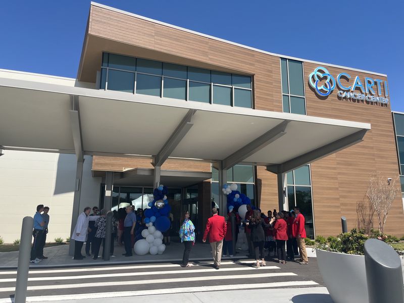 CARTI Cancer Center Pine Bluff hosts grand opening ceremony