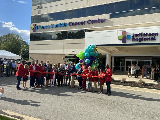 Jefferson Regional Hospitals Jones-Dunklin Cancer Center now opened to public