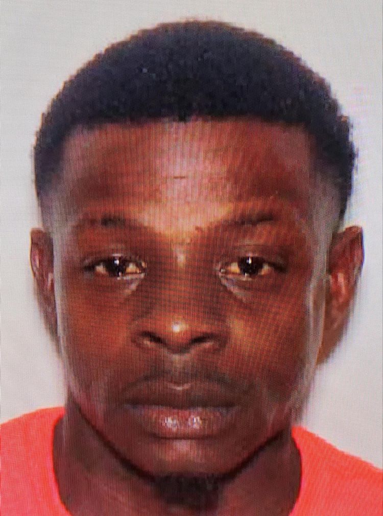 Justin Williams is wanted by Arkansas County Sheriffs Office