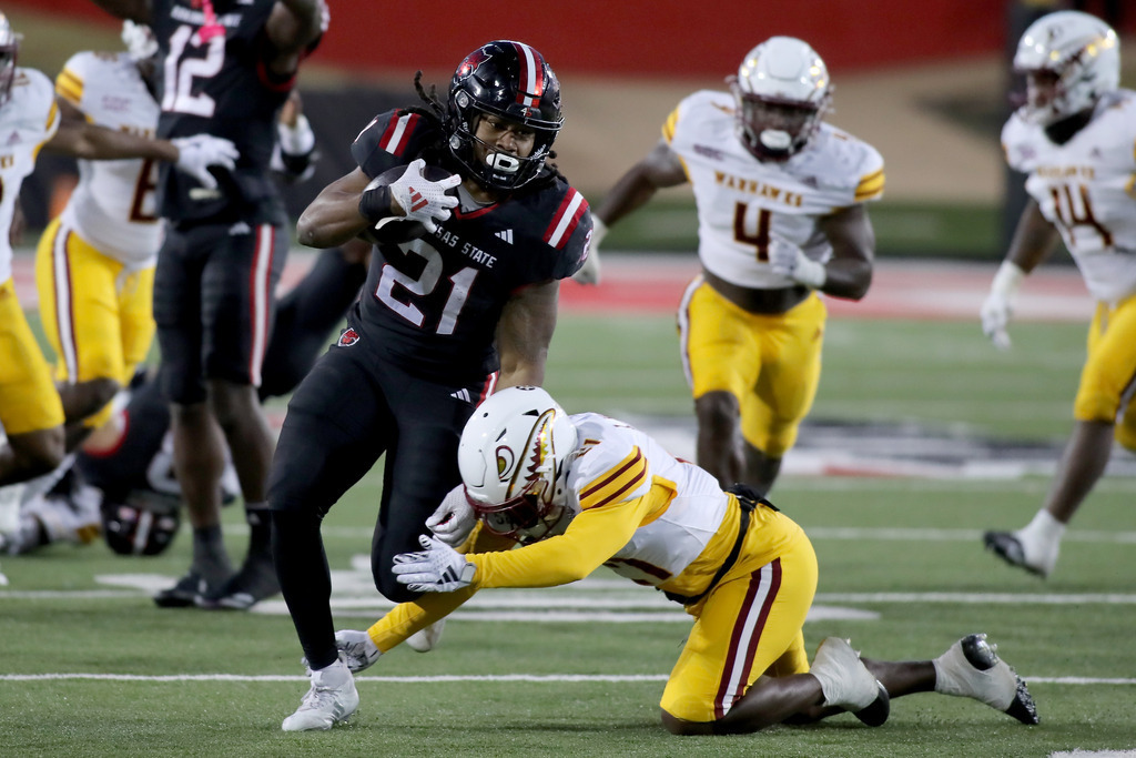 Arkansas State defeats ULM for the 15th straight year to secure a winning season