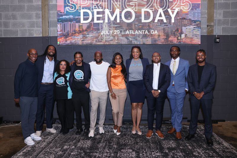 Garland Trice – Nex Cubed cohort and team on Demo Day