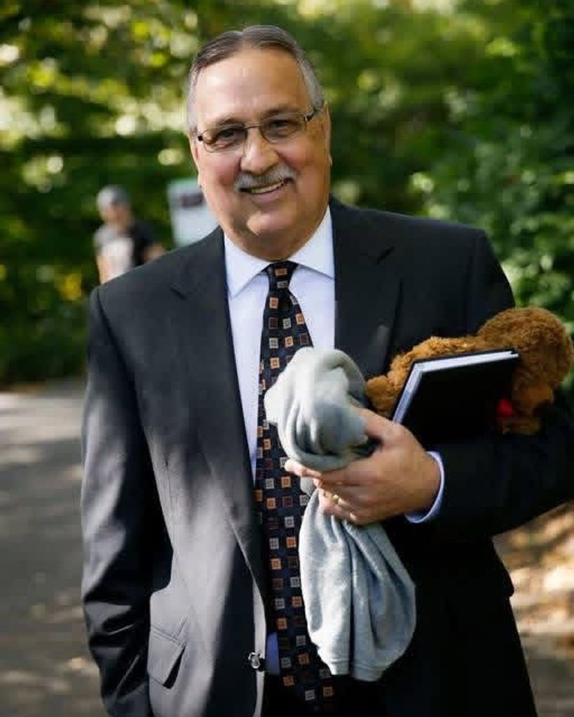 Dennis Earl Holleman, 70