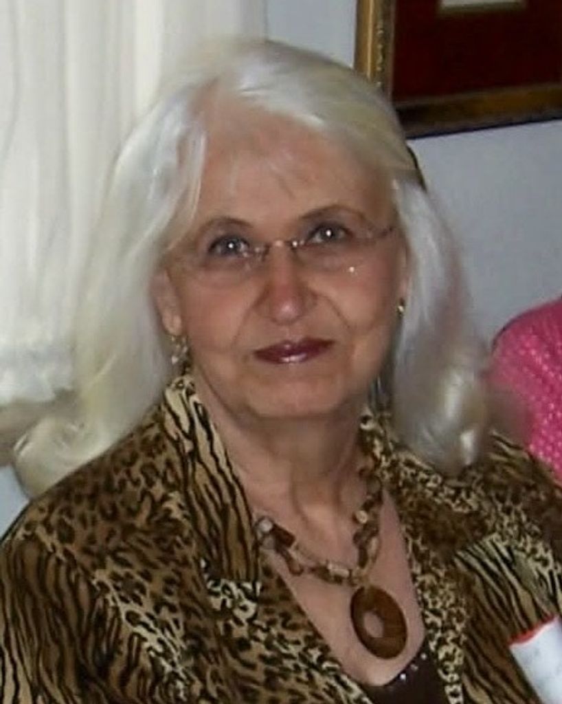 Linda Lou Teater Hopper, 85