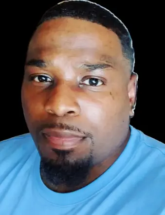 Veontraye E. Smith, 41