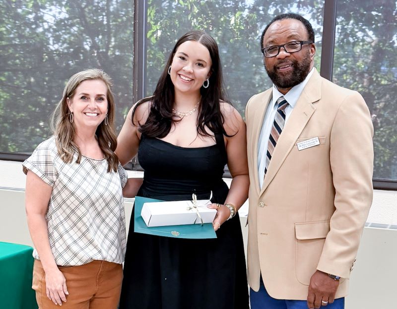 UAM-2026-Knowles-Wehr-Alexander-5