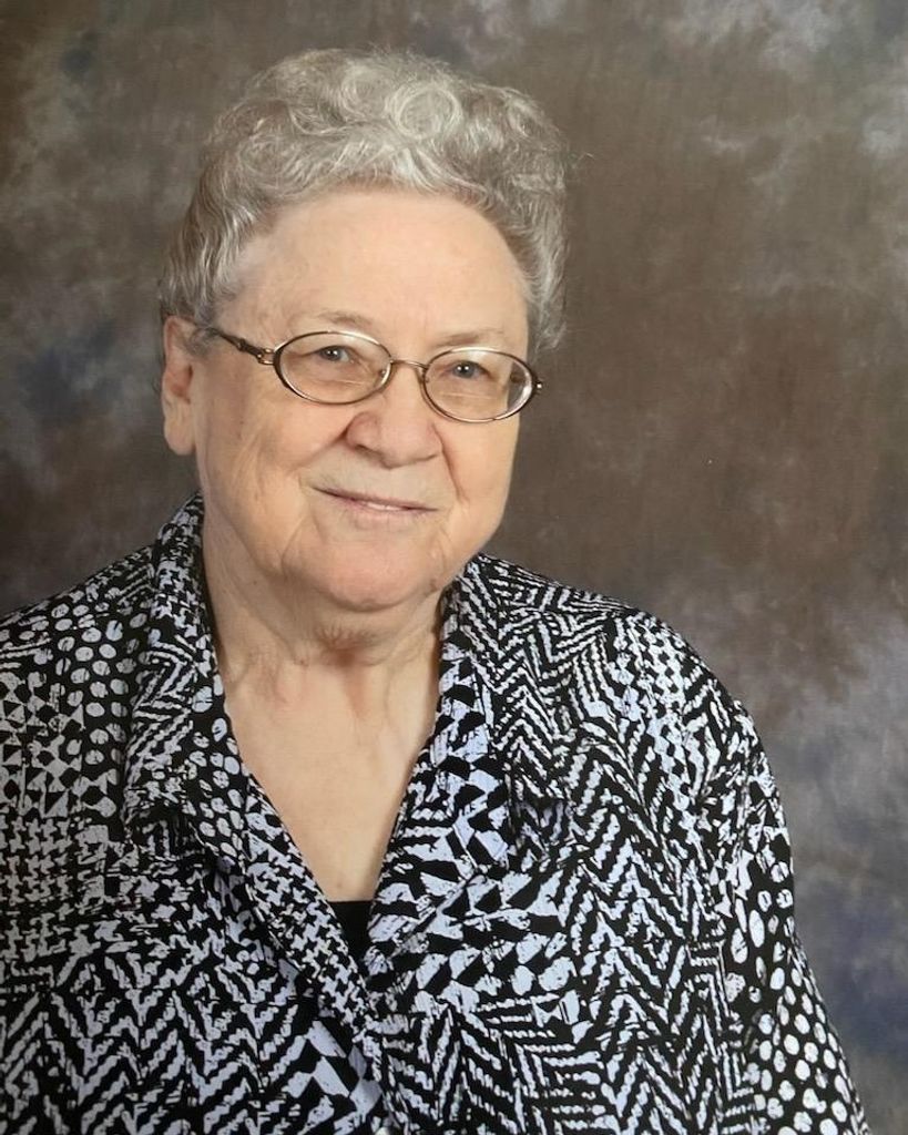 Evelyn Taylor, 85